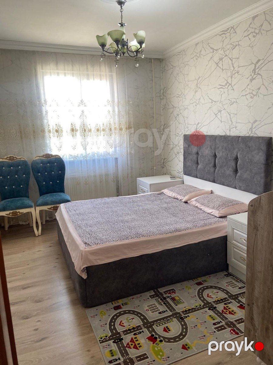 Satılır 4 otaqlı köhnə tikili 85 m² — Mənzil, Bakı (3)