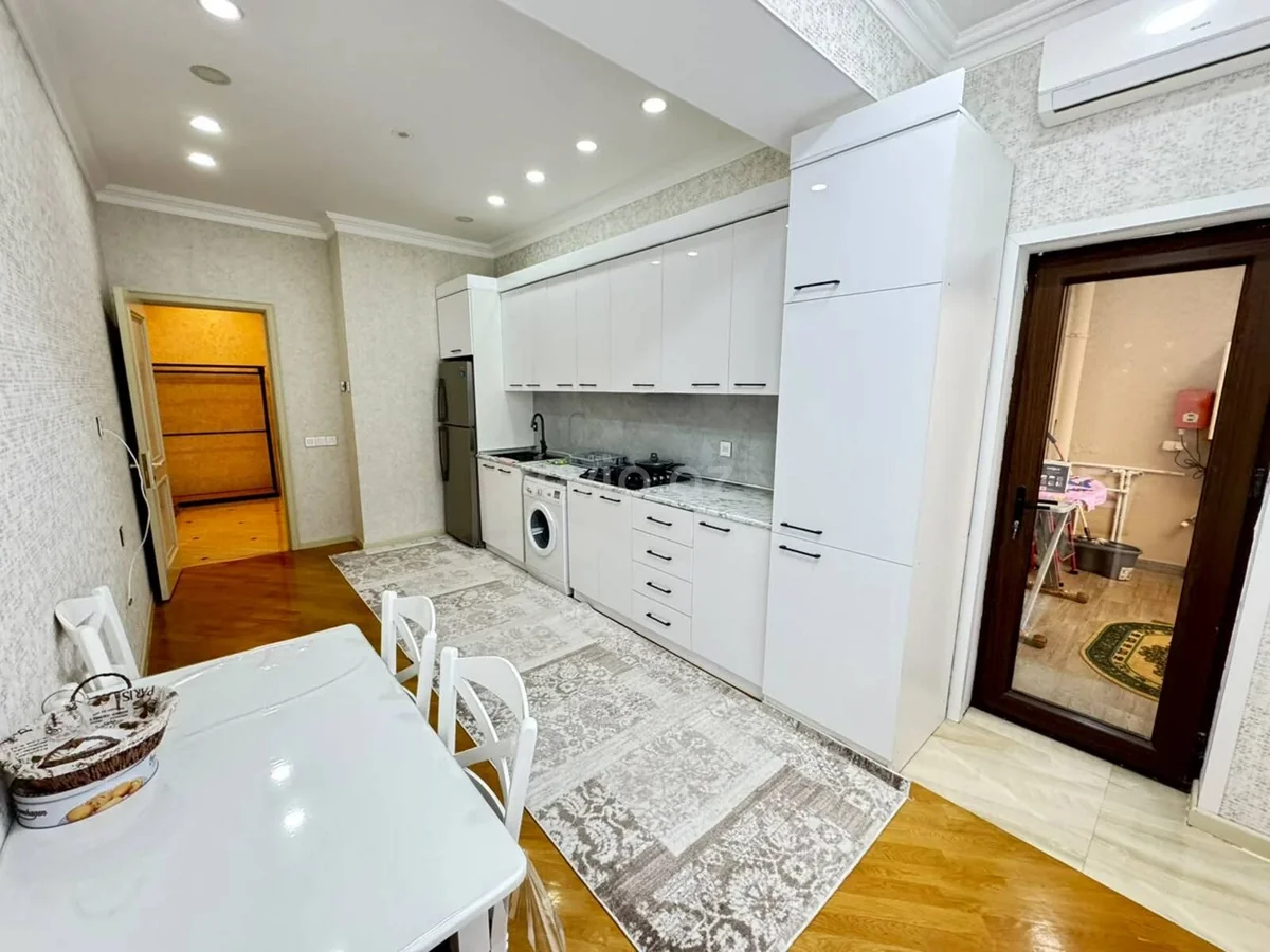 Kirayə 2 otaqlı mənzil 8 Noyabr metrosu yaxınlığında — Mənzil, Bakı (9)