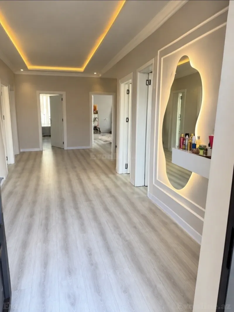 Satılır 9 otaqlı Həyət evi 280 m² Bakı, Abşeron r., Qobu — Bakı