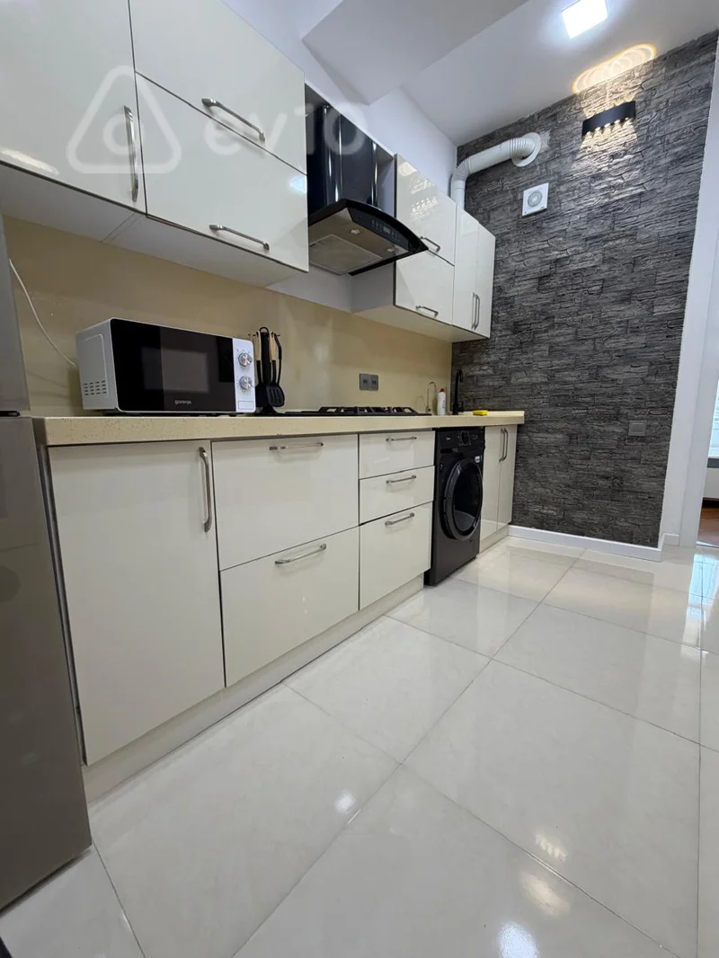 2 otaqlı mənzil, 60 m², Qarabağ küçəsi — kirayə — Mənzil, Bakı (6)