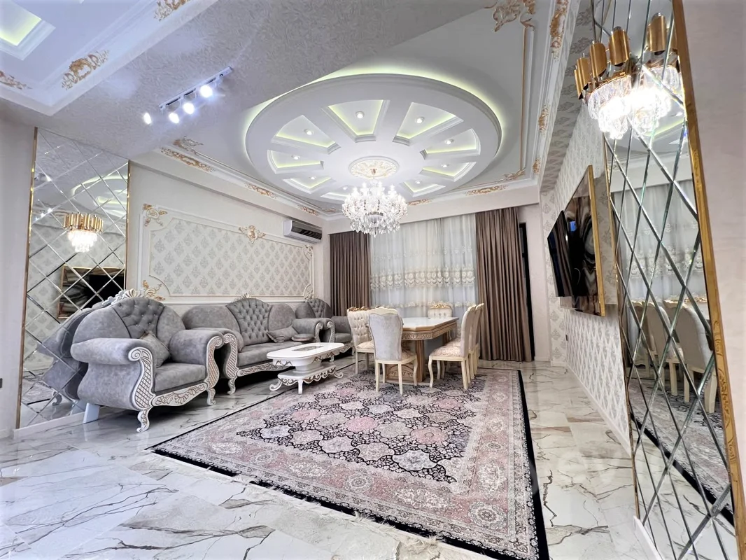 4 otaqlı mənzil, 155 m², Təbriz kuc. — kirayə — Bakı