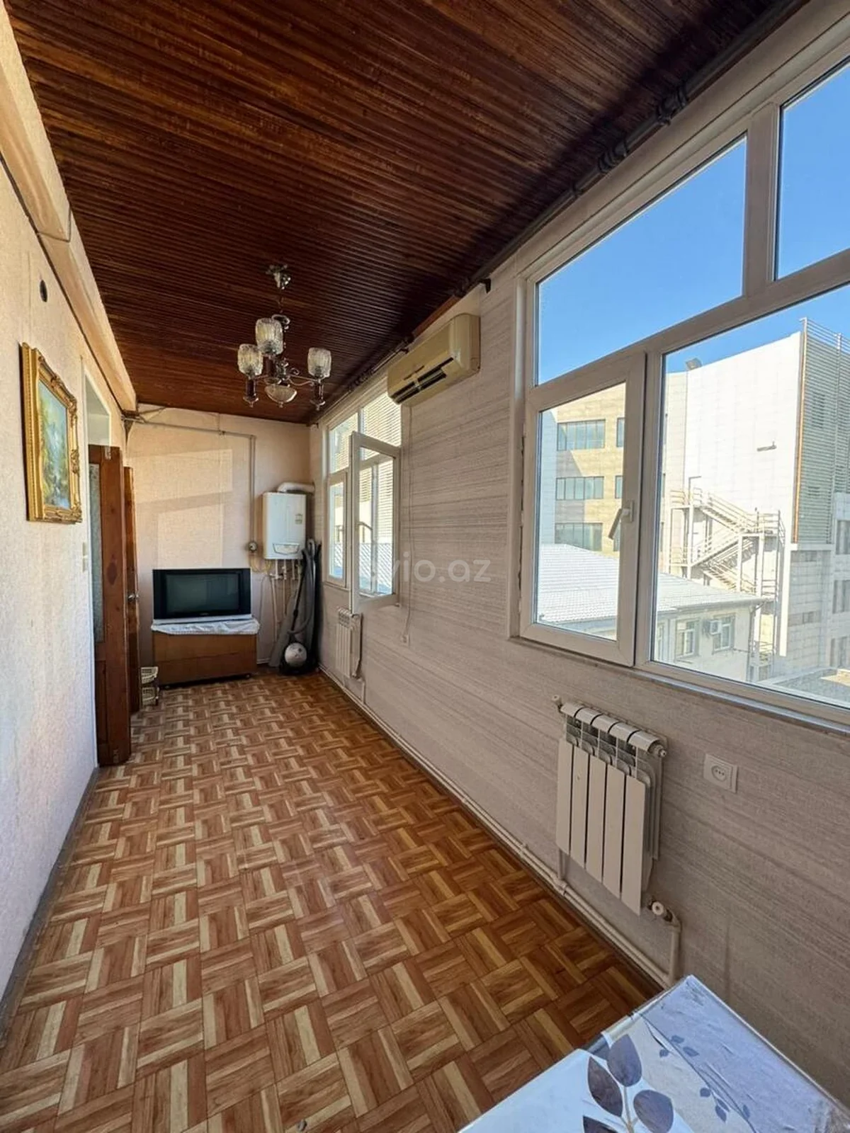 Kirayə 3 otaqlı mənzil Sahil metrosu yaxınlığında — Mənzil, Bakı (9)