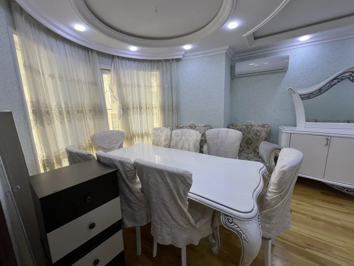 Kirayə 3 otaqlı mənzil 8 Noyabr metrosu yaxınlığında — Mənzil, Bakı (4)