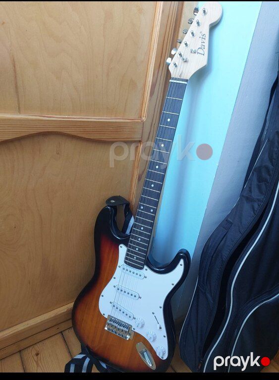 Elektro gitara — Musiqiə alətləri, Sumqayıt (3)