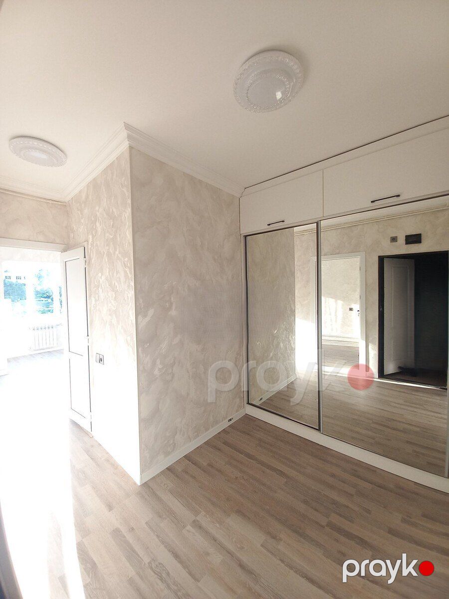 Satılır 2 otaqlı köhnə tikili 60 m² — Mənzil, Bakı (6)