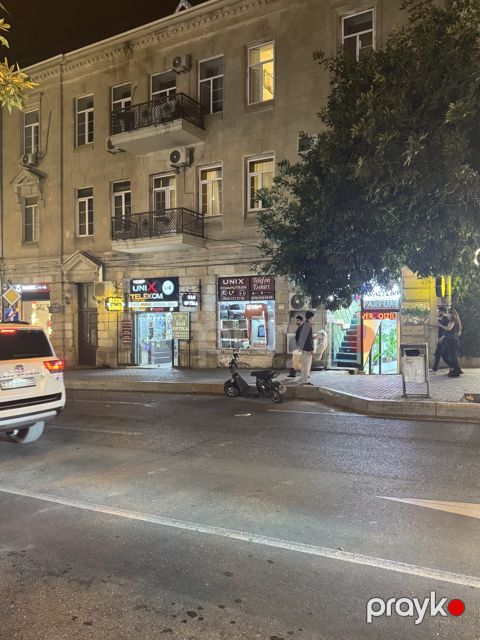 Satılır obyekt 56 m² — Bakı