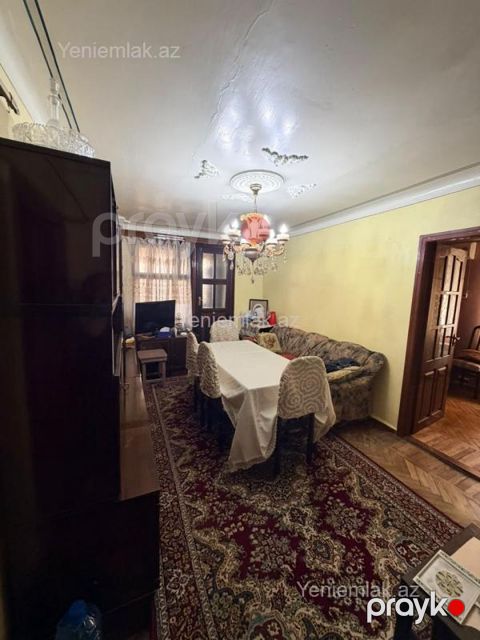 Satılır 3 otaqlı Bina evi menzil (Köhnə tikili), 55 m², Yasamal rayonu — Bakı