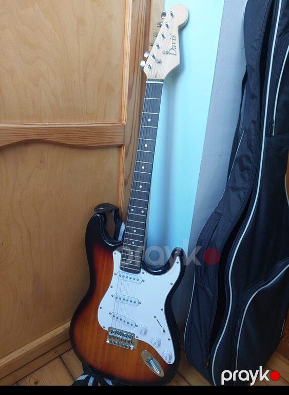 Elektro gitara — Musiqiə alətləri, Sumqayıt (4)