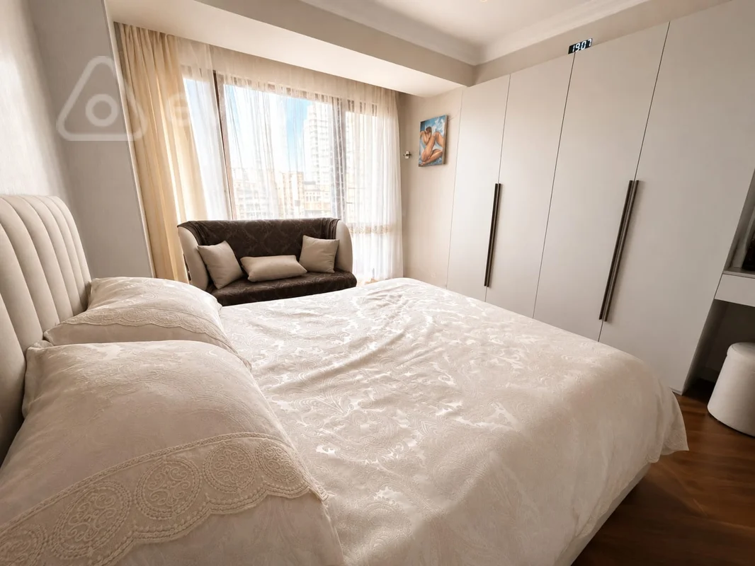 3 otaqlı mənzil, 90 m², İzzət Nəbiyev — Mənzil, Bakı (4)