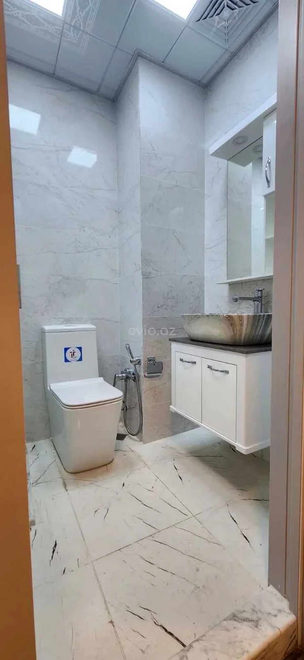 Kirayə 2 otaqlı mənzil Gənclik metrosu yaxınlığında — Mənzil, Bakı (8)
