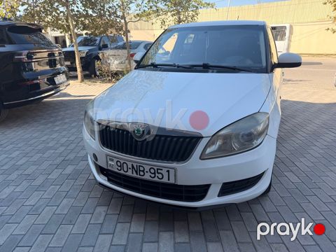 Skoda Fabia, 1.6 L, 2012 il, 523 000 km — Bakı