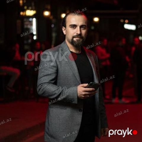 Müğənniyəm canlı ifa edirəm.Ailəvi restorana daimi iş yeri — Bakı