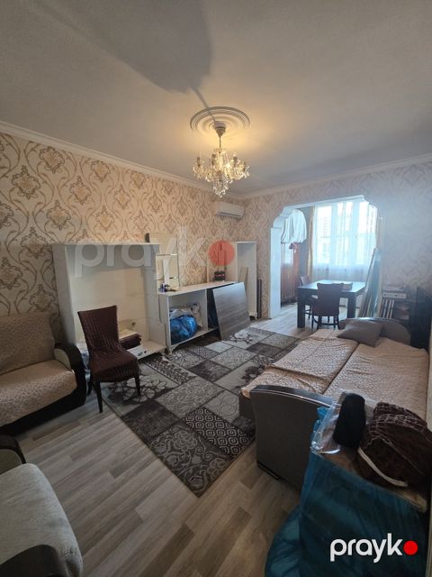 Satılır 3 otaqlı köhnə tikili 70 m² — Bakı