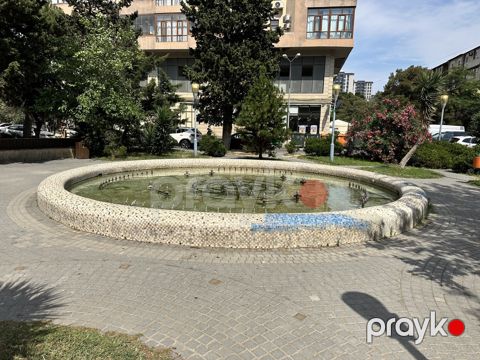 Satılır 3 otaqlı köhnə tikili 90 m² — Bakı