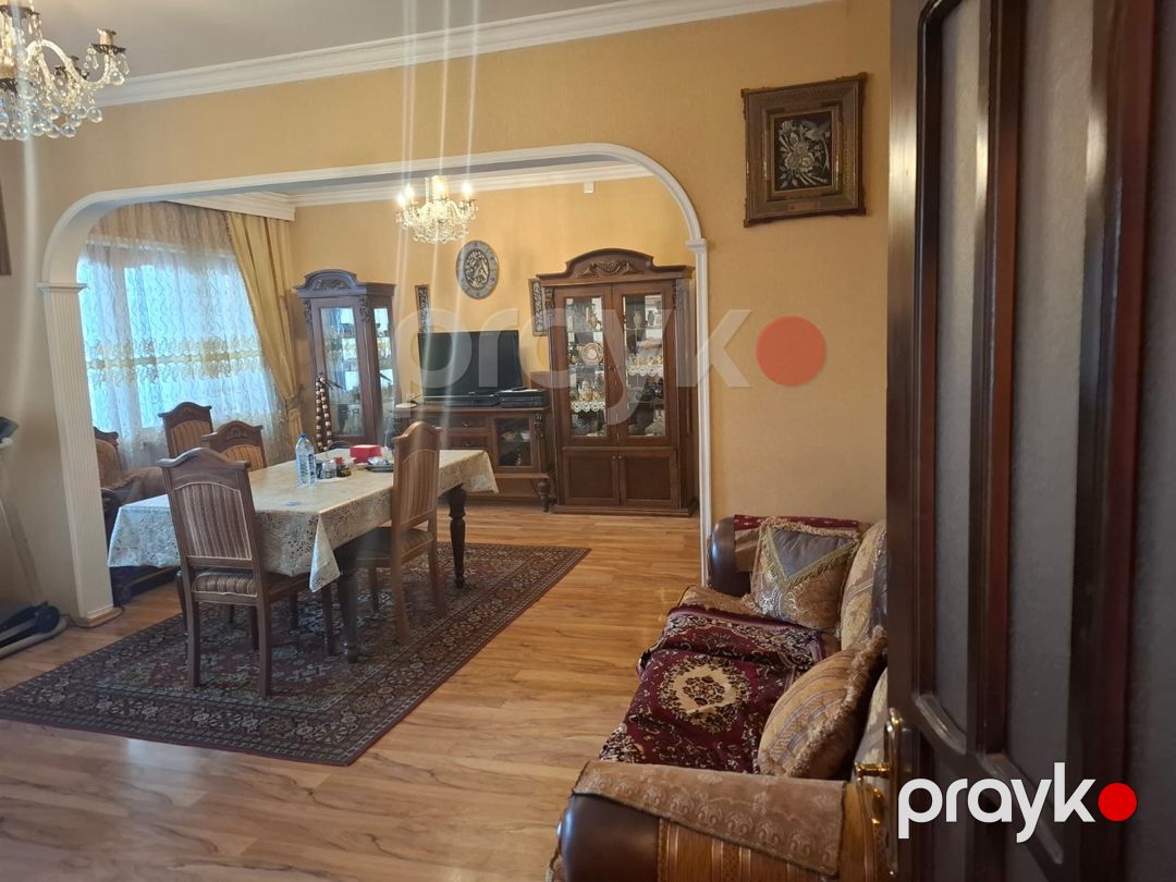 Satılır 4 otaqlı köhnə tikili 120 m² — Mənzil, Bakı (2)