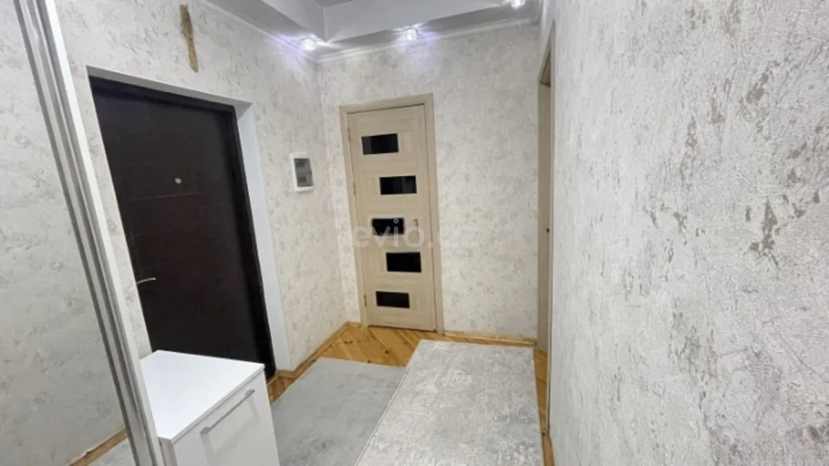 2 otaqlı tam təmirli mənzil satılır 7-ci mikrorayonda — Mənzil, Bakı (10)