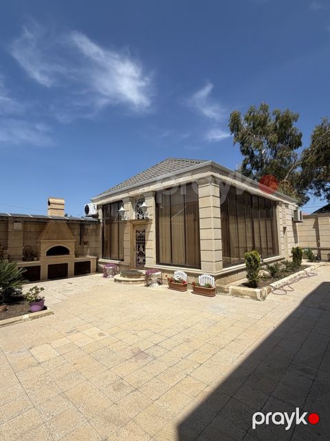 Satılır 5 otaqlı həyət evi/bağ evi 150 m² — Bakı