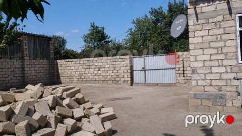 3 otaqlı, 400 kv. m, Orta təmir — Xaçmaz