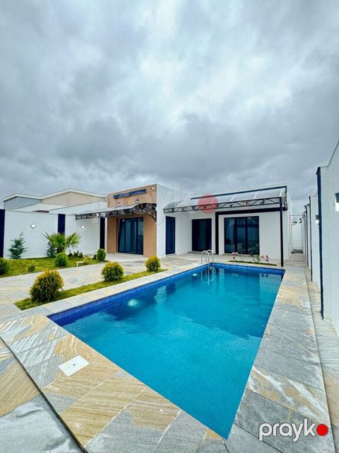 Satılır 4 otaqlı həyət evi/bağ evi 150 m² — Bakı