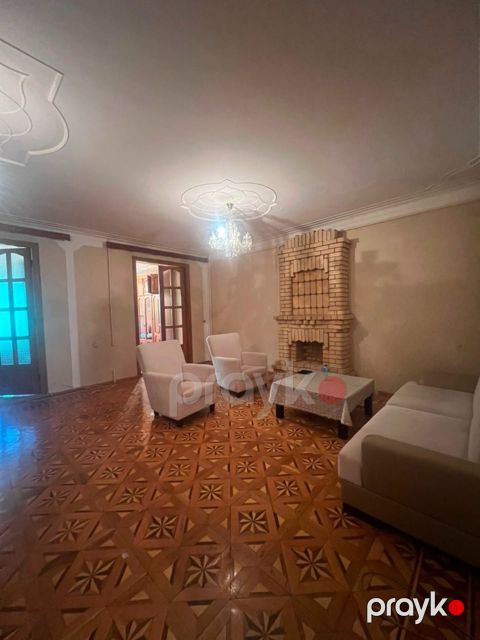 İcarəyə verilir 4 otaqlı köhnə tikili 100 m² — Bakı