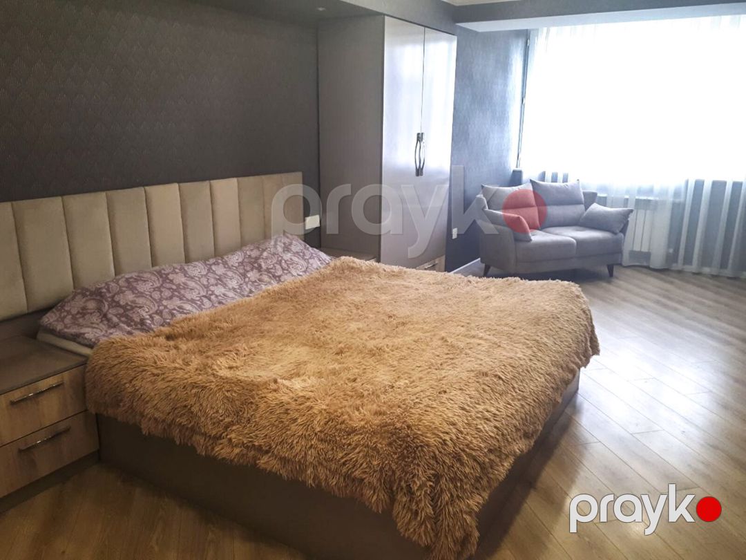 İcarəyə verilir 2 otaqlı köhnə tikili 75 m² — Mənzil, Bakı (9)