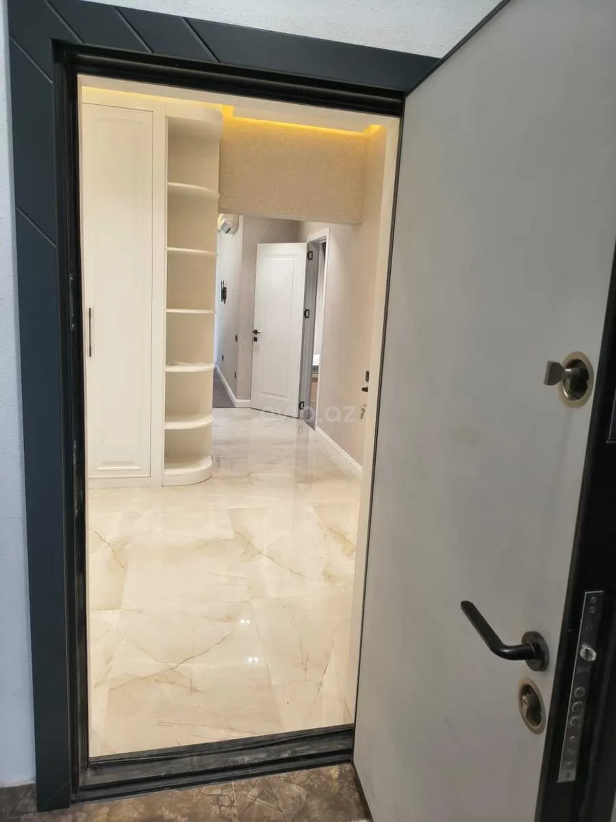 Kirayə 2 otaqlı mənzil Nizami metrosu yaxınlığında — Mənzil, Bakı (10)