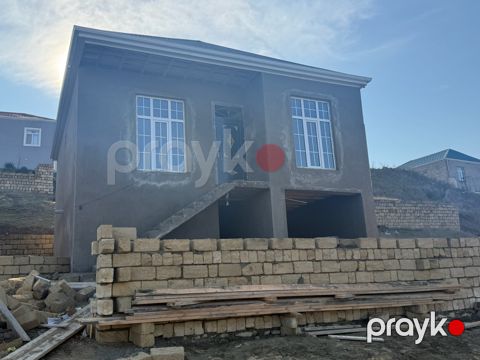 Həyət evi, Hökməli qəs — Bakı