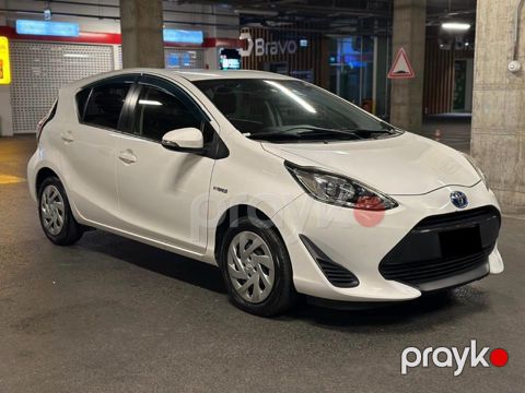 Toyota Aqua icarəsi — Bakı