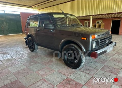 Lada (VAZ) Niva, 1.7 L, 2018 il, 94 875 km — Goranboy