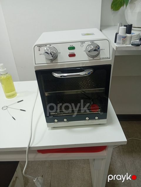 Sterilizasiya üçün quru hava şkafı təqdim olunur. Cihaz manikür — Bakı
