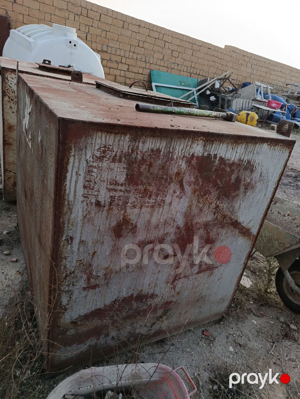 Bak, Metal, 1000 l l, İşlənmiş, Ünvandan götürmə — Su çənləri, kanisterləri, bochkalar, Bakı (2)