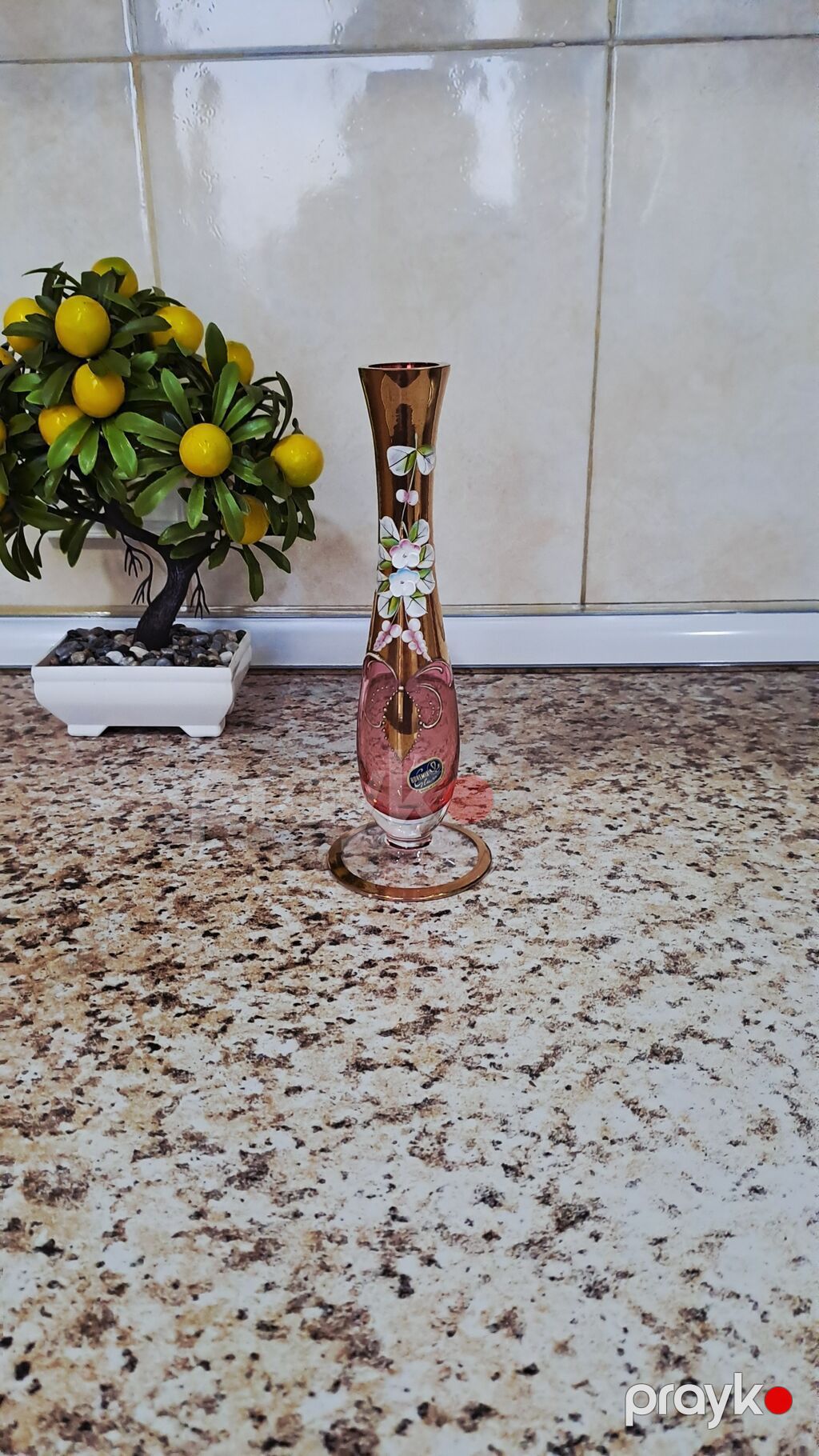 Bir vaza, Bogem şüşəsi — Vaazalar, kreslolar, süni çiçəklər, Bakı (8)