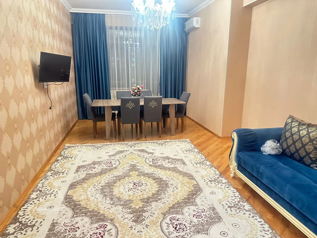 2 otaqlı mənzil, 90 m², İlham Əliyev Küçəsi — kirayə — Bakı