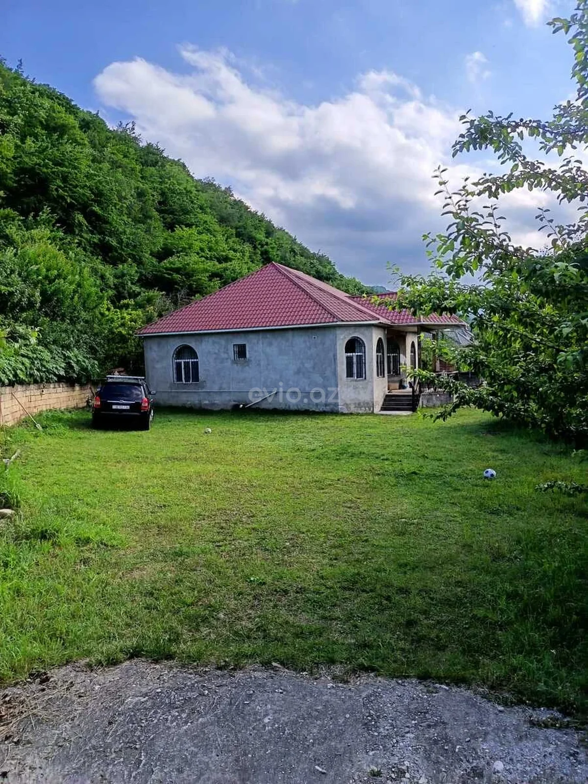 4 otaqlı bağ evi satılır Qusarda — Qusar