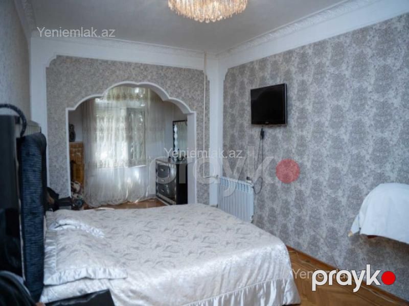 Satılır 5 otaqlı Bina evi menzil (Köhnə tikili), 120 m², Binəqədi rayonu — Mənzil, Bakı (12)