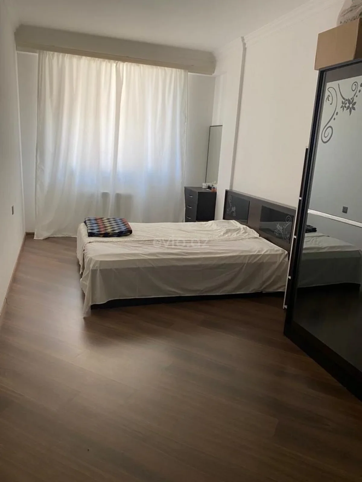 Kirayə 3 otaqlı mənzil Yeni Yasamal qəsəbəsində — Bakı