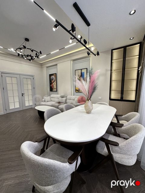 Satılır 3 otaqlı yeni tikili 135 m² — Bakı
