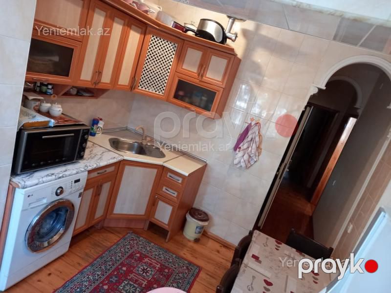 Satılır 4 otaqlı Bina evi menzil (Köhnə tikili), 100 m², Xətai rayonu — Mənzil, Bakı (9)