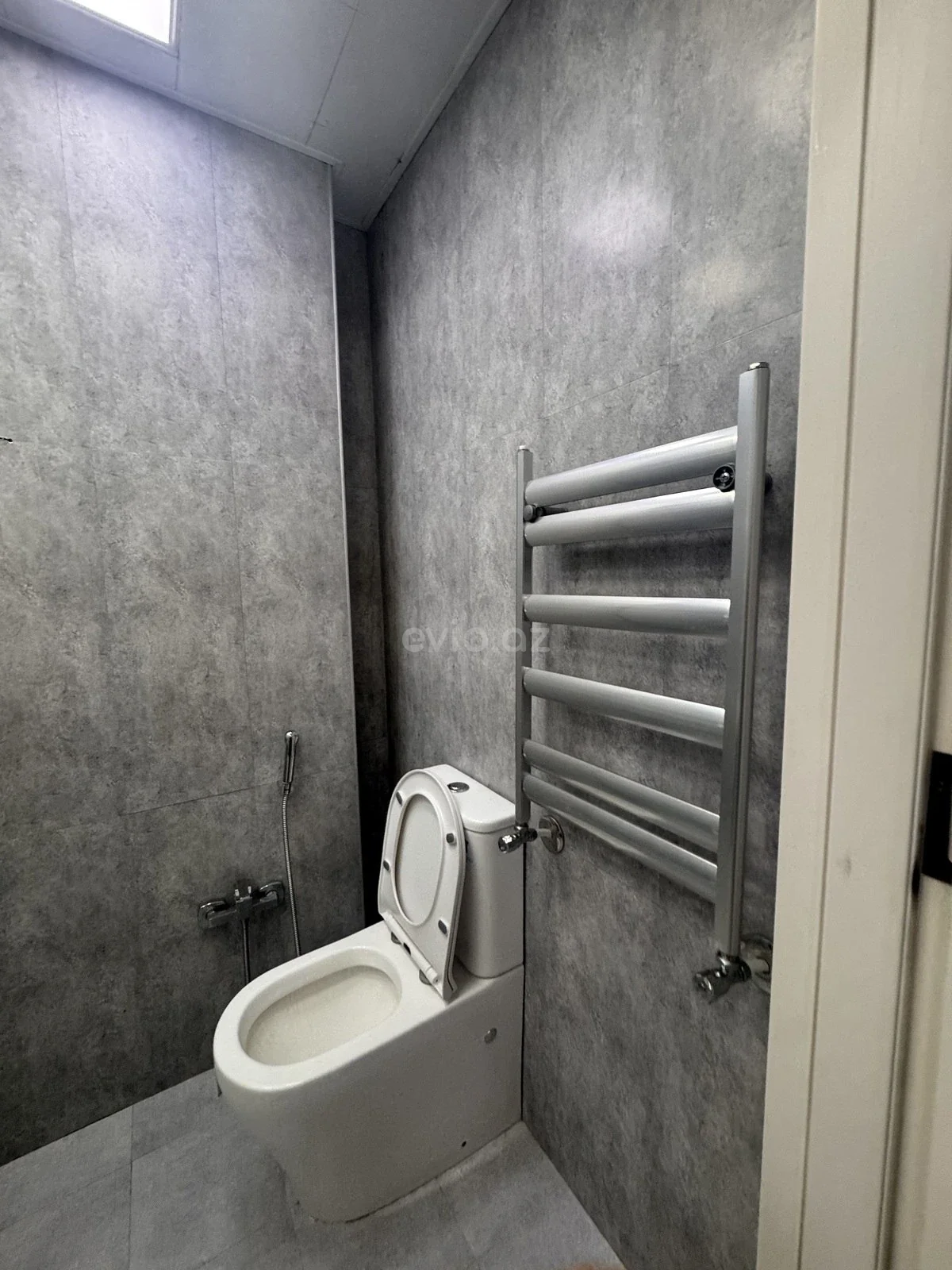 Kirayə 3 otaqlı mənzil 8 Noyabr metrosu yaxınlığında — Mənzil, Bakı (12)