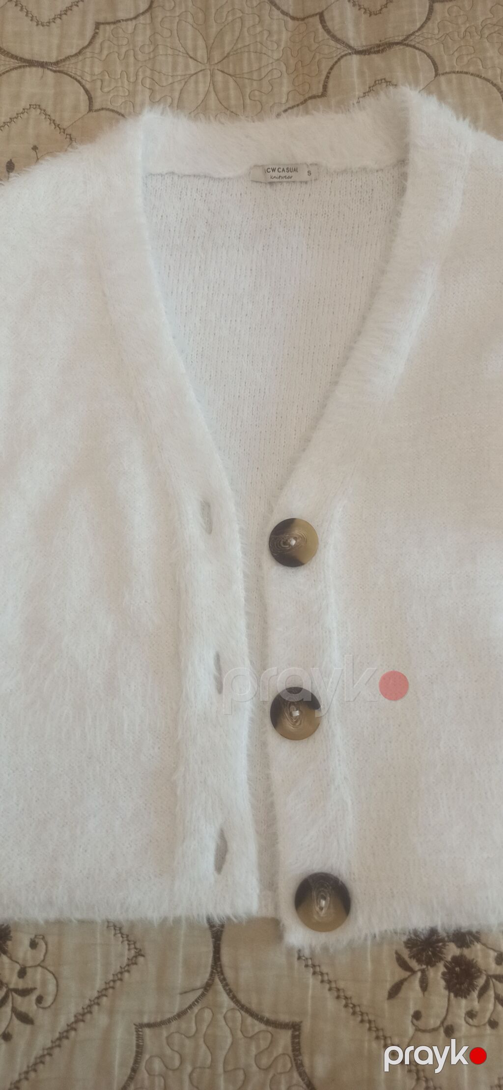 Jaket qadın üçün yaxşı veziyete s l m gedir. firma malıdır. ağ renk — Coqlar və zaqetlər, Bakı (2)