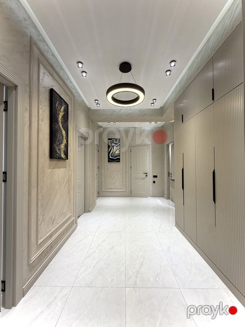 Satılır 3 otaqlı yeni tikili 130 m² — Bakı