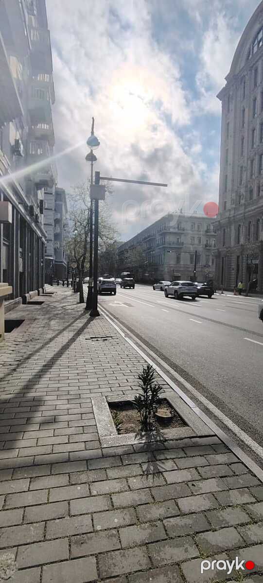 Satılır 3 otaqlı köhnə tikili 100 m² — Mənzil, Bakı (2)