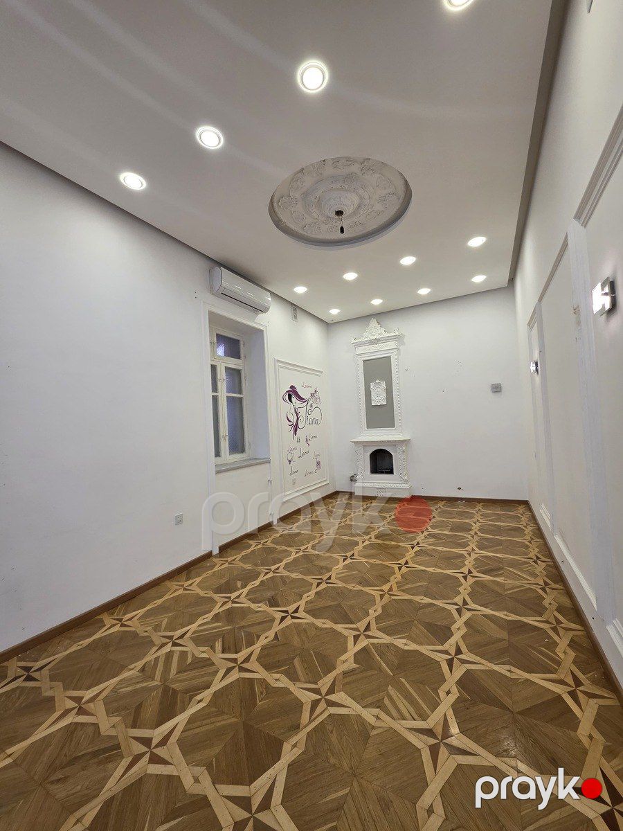 Satılır 4 otaqlı köhnə tikili 110 m² — Mənzil, Bakı (8)
