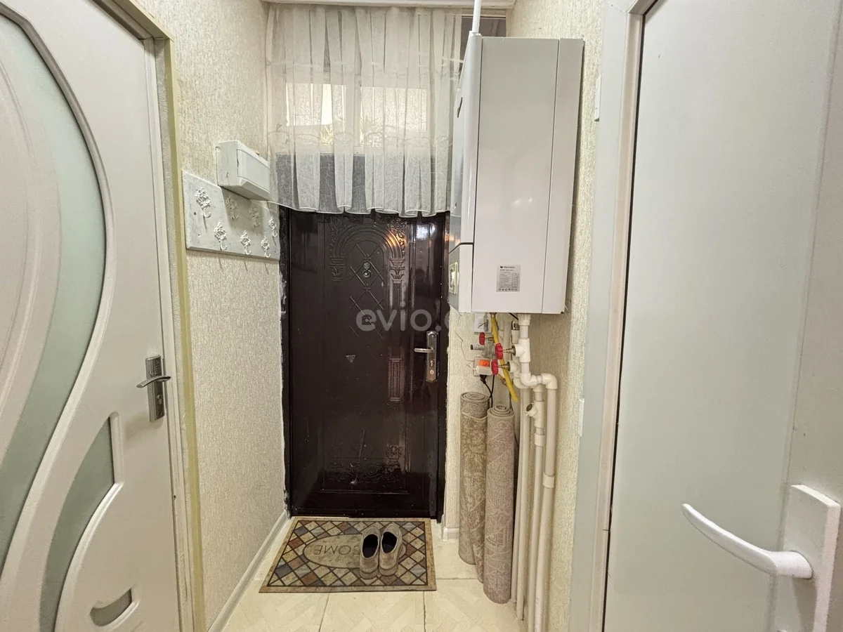 Kirayə 2 otaqlı mənzil Sahil metrosu yaxınlığında — Mənzil, Bakı (10)