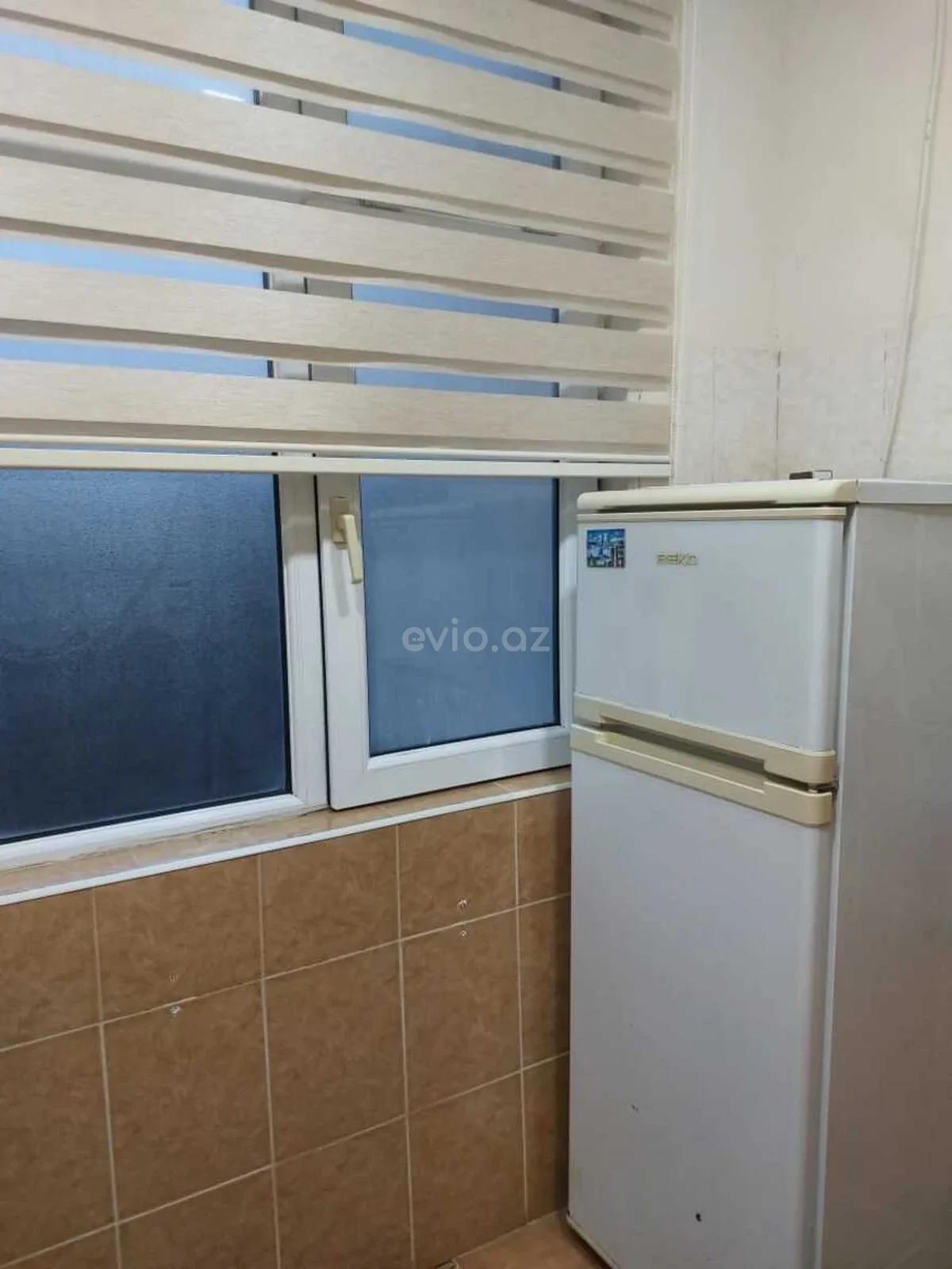 Kirayə 2 otaqlı mənzil İnşaatçılar metrosu yaxınlığında — Mənzil, Bakı (6)