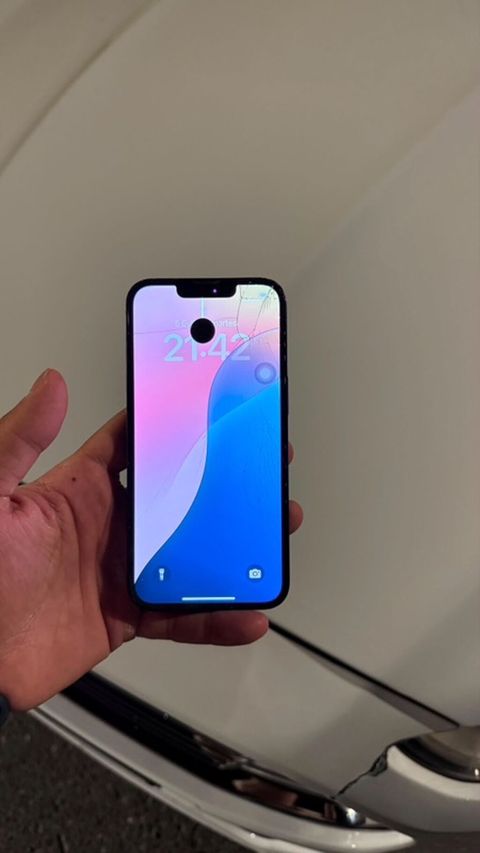 IPhone 13, 128 GB, Qara, Qırıq — Bakı