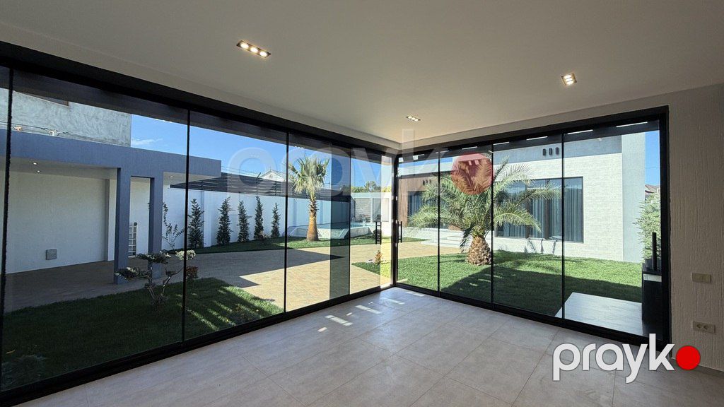 Satılır 5 otaqlı həyət evi/bağ evi 250 m² — Ev, villa, Bakı (8)