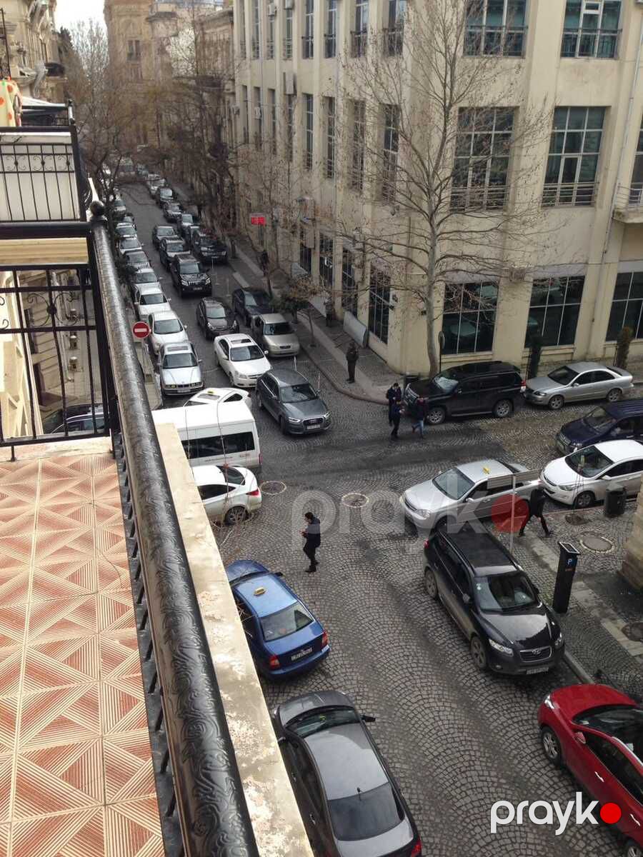 İcarəyə verilir 1 otaqlı köhnə tikili 60 m² — Mənzil, Bakı (10)