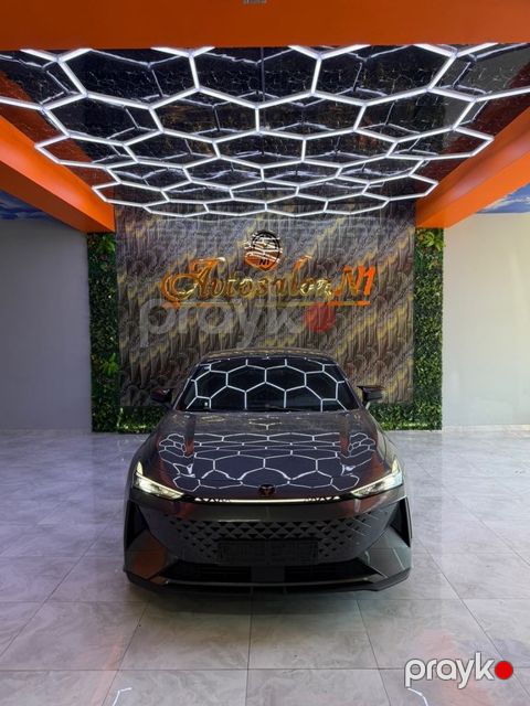 Changan Uni-V iDD, 1.5 L, 18.99 kWh, 2025 il, 28 000 km — Bakı