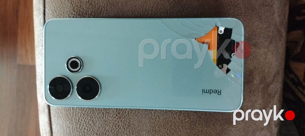 Redmi 13. 256gb arxa korpus zədələnib registrastasızdır zəng zəng — Xiaomi, Şəmkir (2)